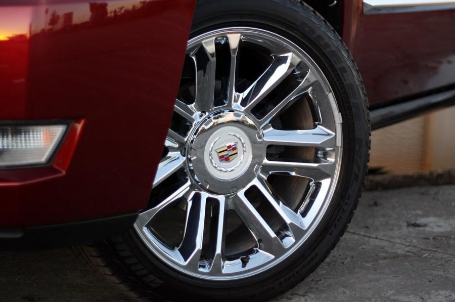  Cadillac Escalade Platinum Hybrid 2011 года  (фото 52 из 60)